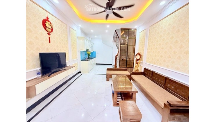 Nhà Cổ Nhuế, dân xây 5 tầng, lô góc, 7 chỗ ngủ trong nhà chỉ 6,9 tỷ